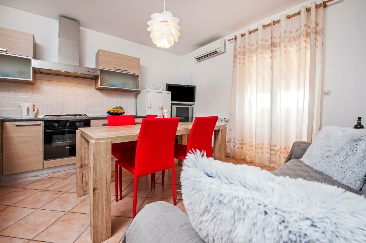 Apartman Lamanova Rovinj Bagian luar foto